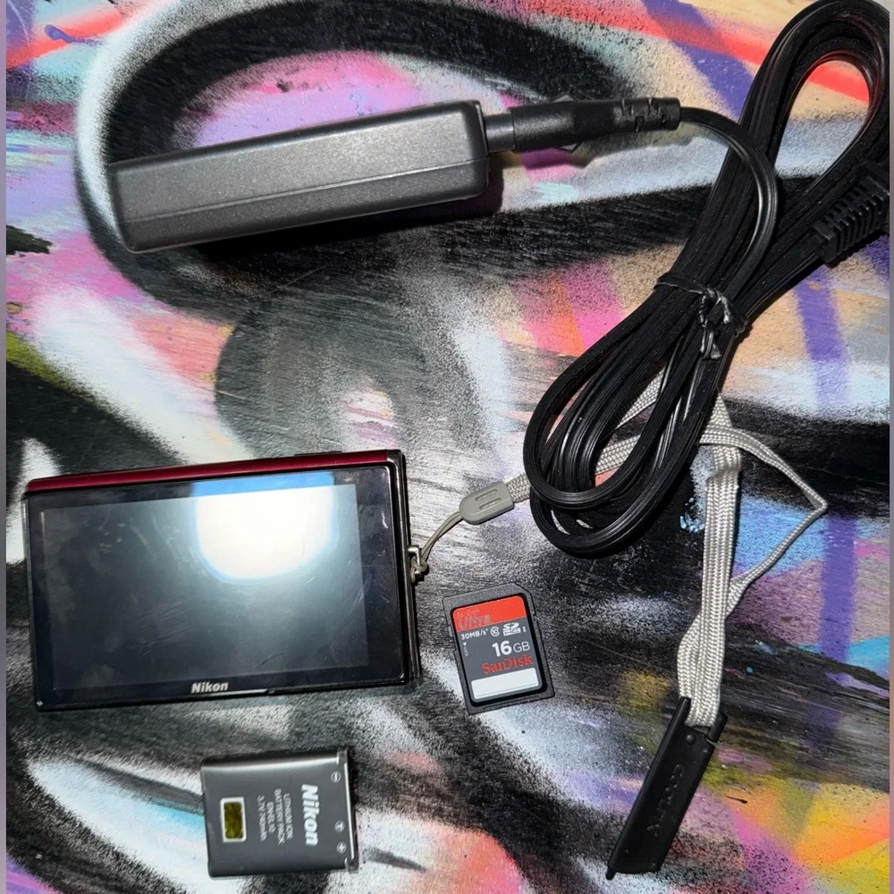 Nikon Coolpix S60 10MP Digital Camera with 5x Optical Vibration Reduction (VR)